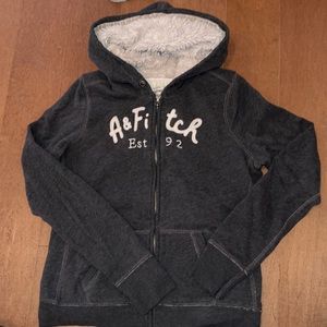 Ambercrombie and fitch vintage fully ligned sweater